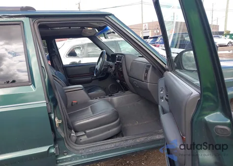 1999 Jeep Cherokee Classic from USA, damaged, VIN 1J4FF78SXXL677843